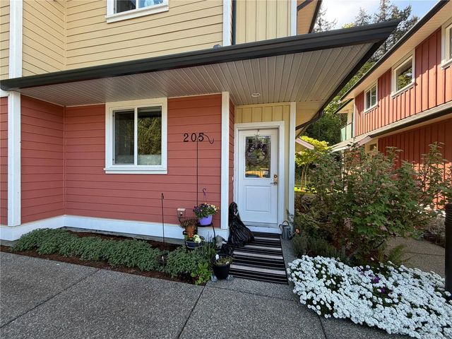2 of 29 - 9880 Napier Pl 205, Chemainus, BC