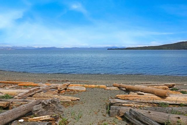2 of 47 - 1550 Dalziel Rd, Denman Island, BC