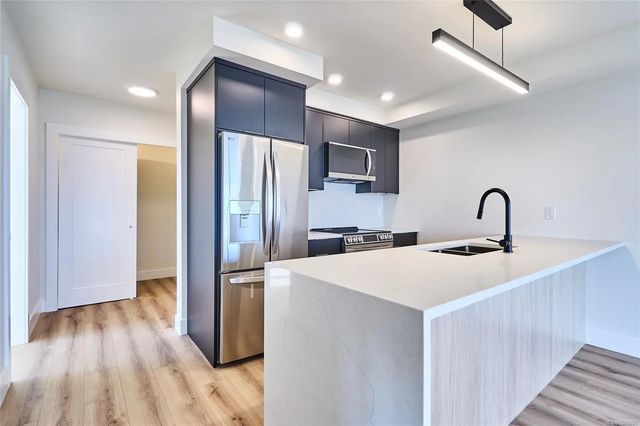 5 of 39 - 45 Haliburton St 405, Nanaimo, BC