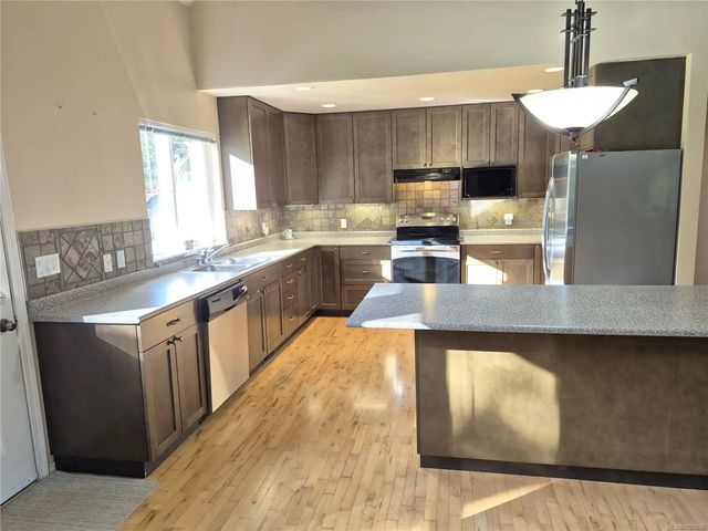 2 of 78 - 12270/12272 Chandler Rd, Ladysmith, BC