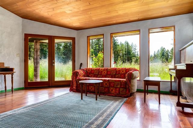 2 of 58 - 9 Grant Rd, Lasqueti Island, BC