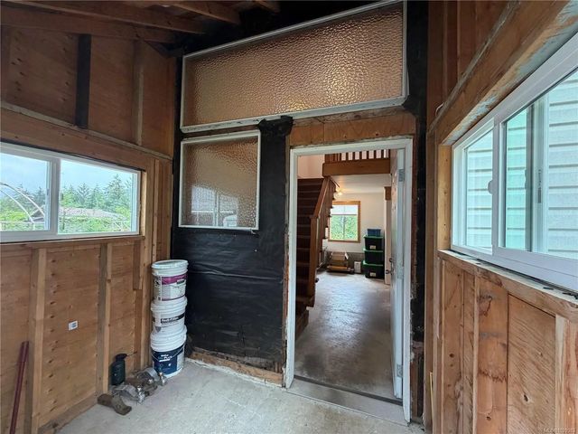 3 of 49 - 147 Maquinna Ave, Zeballos, BC
