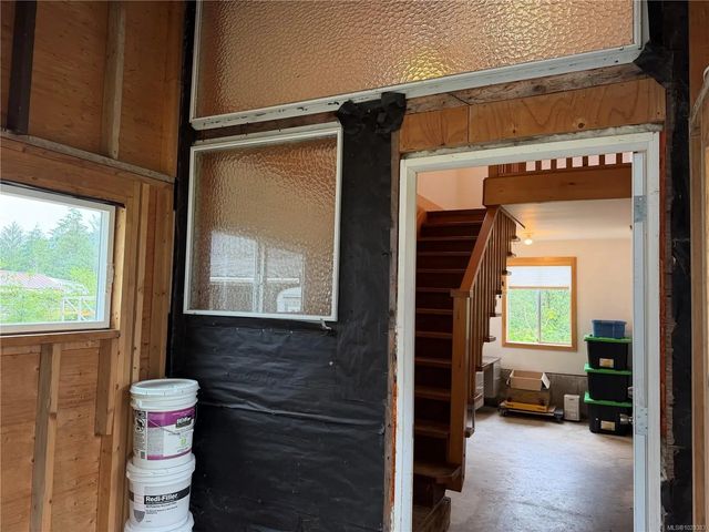 4 of 49 - 147 Maquinna Ave, Zeballos, BC