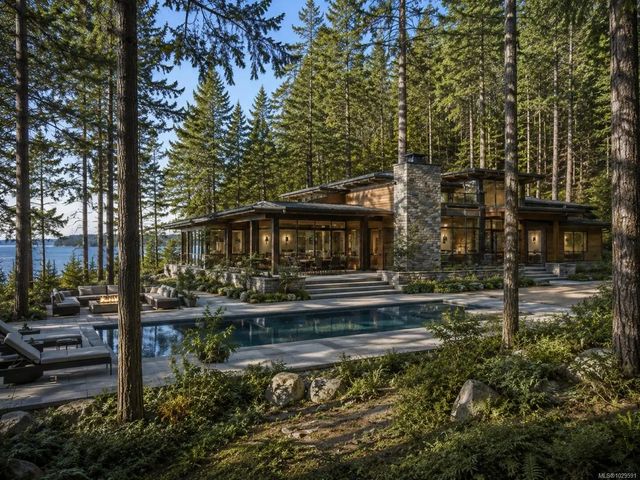 5 of 69 - 4800 Mcguffie Rd, Nanaimo, BC