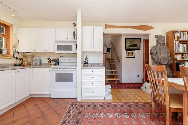 5 of 32 - 10741 Chemainus Rd, Ladysmith, BC