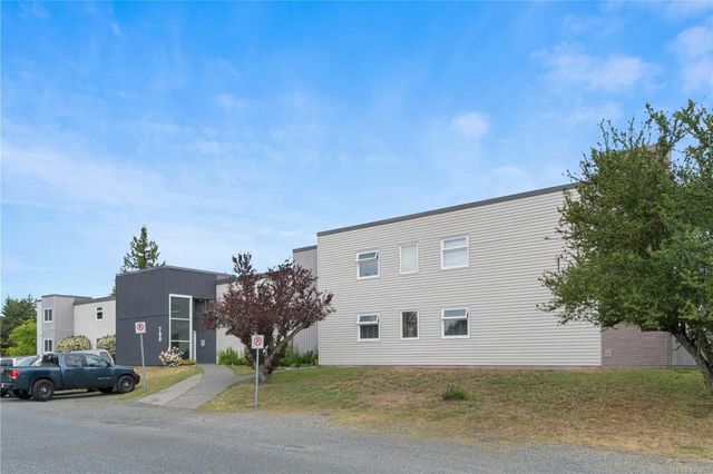 4 of 43 - 700 Poplar St, Nanaimo, BC