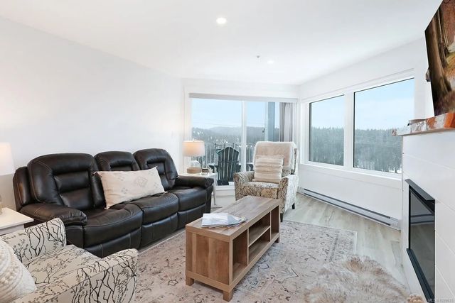 5 of 37 - 1320 Henry Rd 212, Courtenay, BC