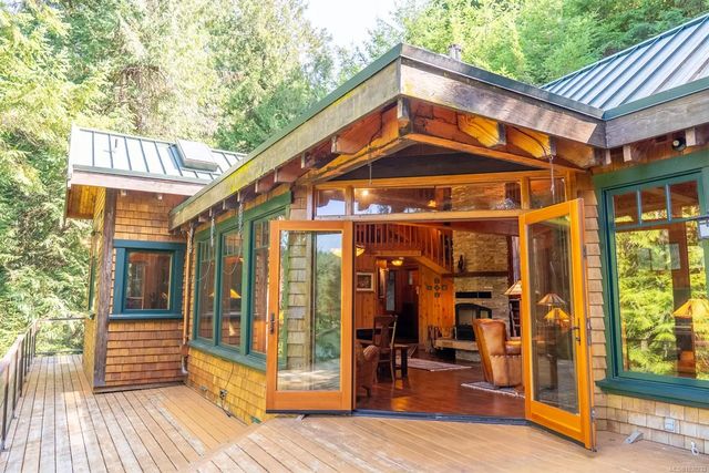 2 of 44 - 8807 Ainslie Point Rd, Pender Island, BC