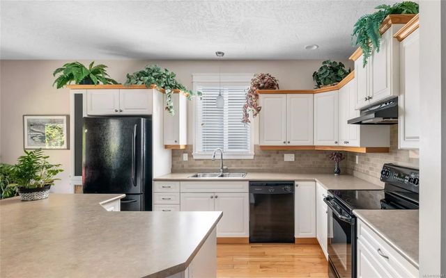 4 of 31 - 3085 Sherman Rd 15, Duncan, BC