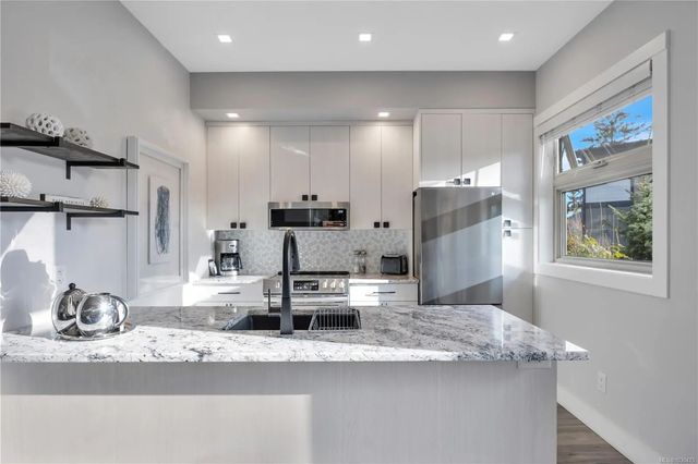 5 of 68 - 1175 Resort Dr 6, Parksville, BC
