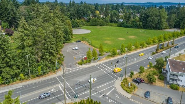 2 of 32 - 1097 Bowen Rd 1102, Nanaimo, BC