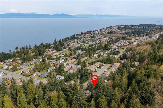 4 of 17 - 5577 Norton Rd, Nanaimo, BC