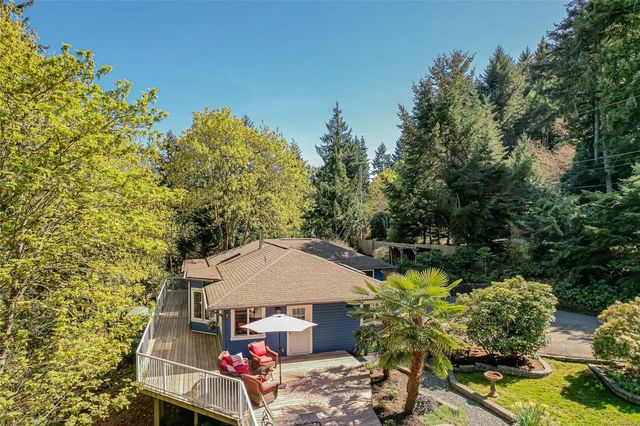 3 of 40 - 170 Woodland Dr, Salt Spring, BC