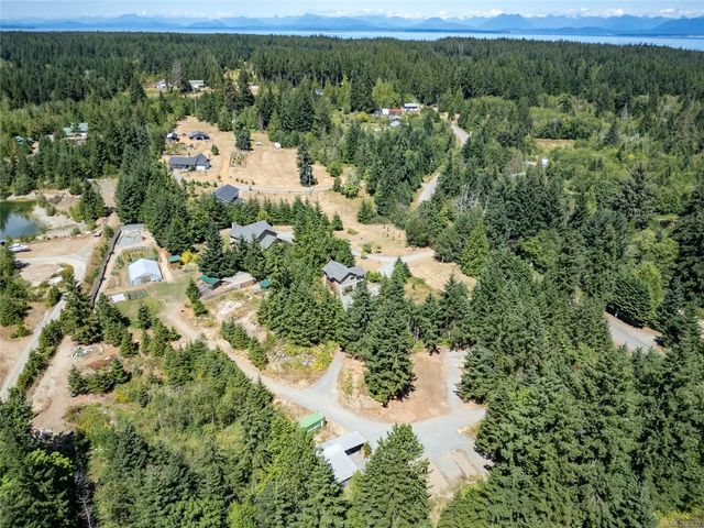 4 of 97 - 7455 Rodger Rd, Merville, BC
