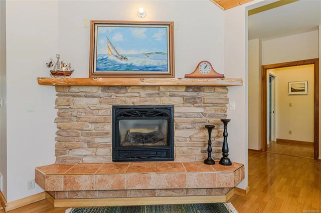 5 of 37 - 207 Welbury Dr, Salt Spring, BC