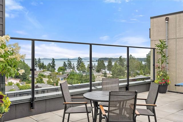 3 of 32 - 2520 Hackett Cres 502, Central Saanich, BC
