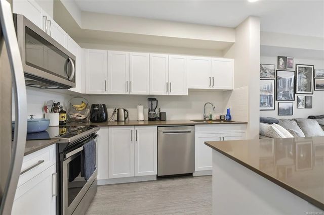 4 of 32 - 2843 Jacklin Rd 301, Langford, BC