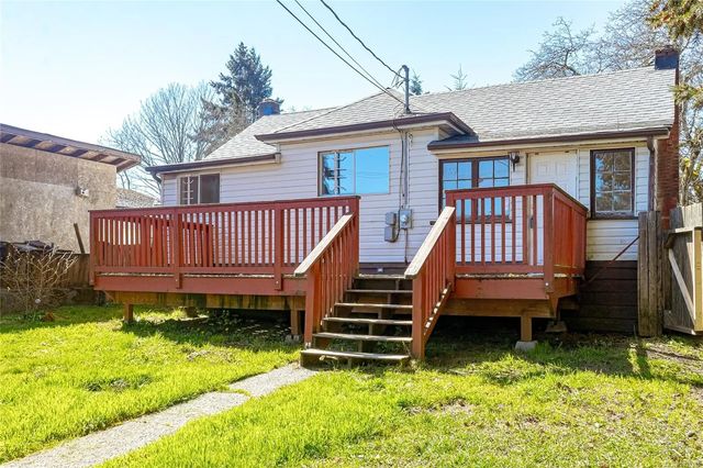 3 of 13 - 485 Park Ave, Nanaimo, BC