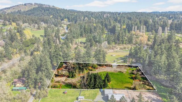 2 of 21 - 4797 Elk Rd, Saanich, BC