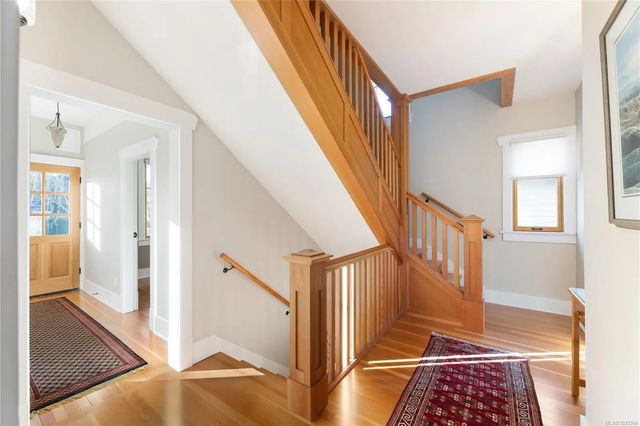 5 of 35 - 2194 Central Ave, Oak Bay, BC