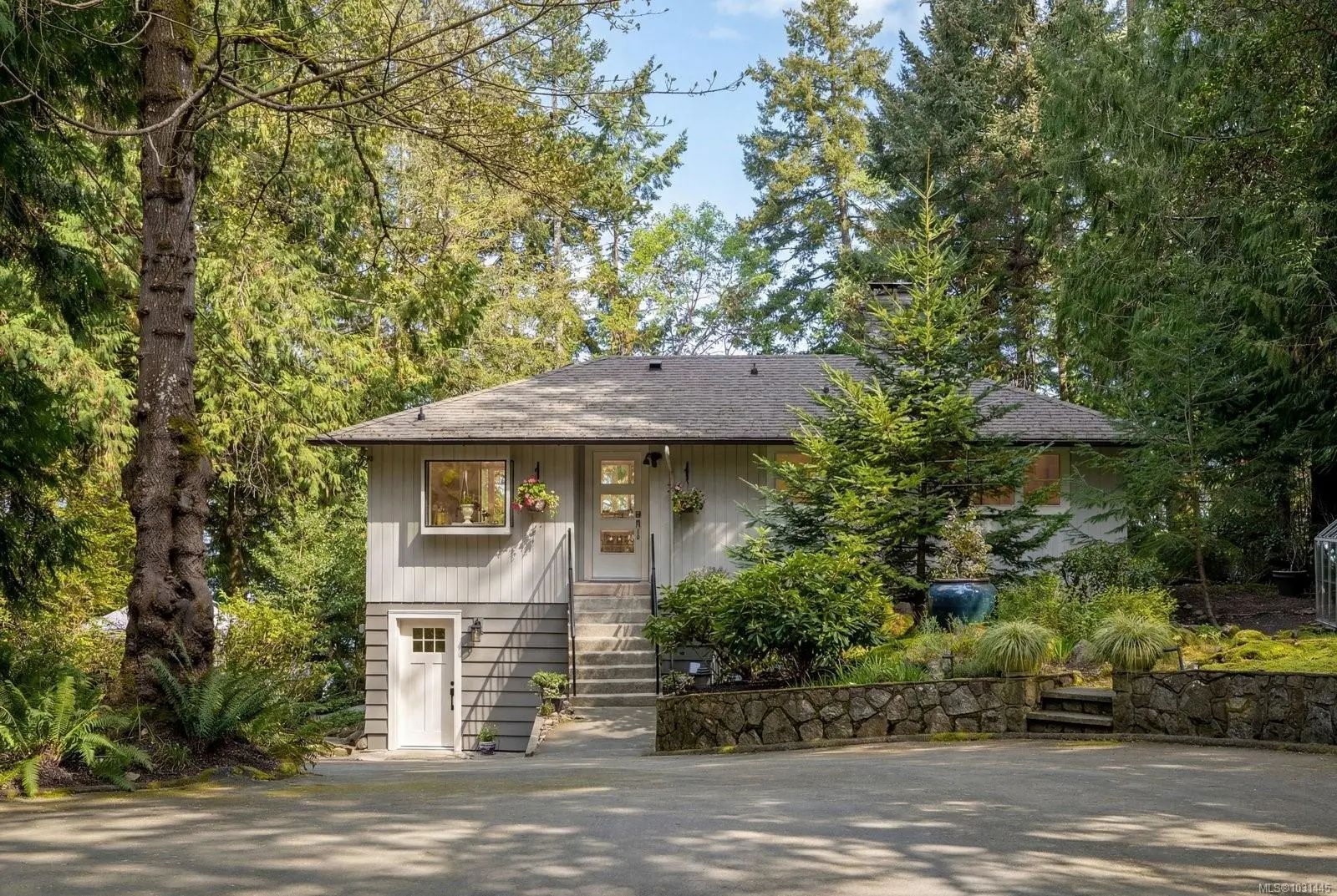 2320 Dolphin Rd, in the city of North Saanich Real Estate in BC by ,