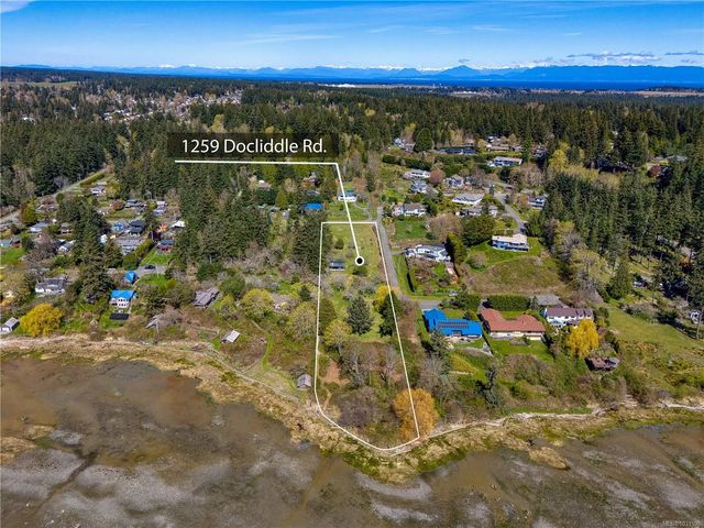 2 of 22 - 1259 Docliddle Rd, Comox, BC