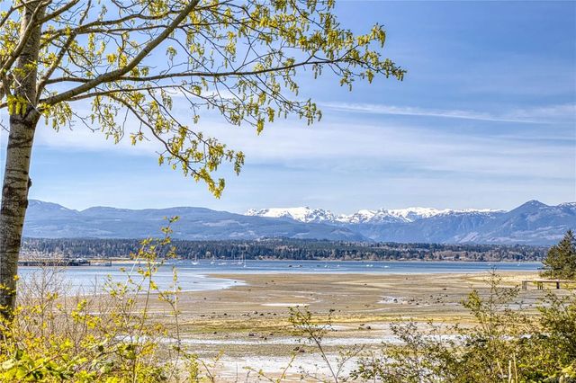 4 of 22 - 1259 Docliddle Rd, Comox, BC