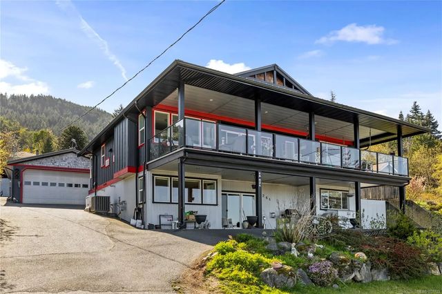 2 of 58 - 426 Davis Rd, Ladysmith, BC