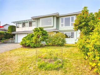 6045 Icarus Dr, Nanaimo
