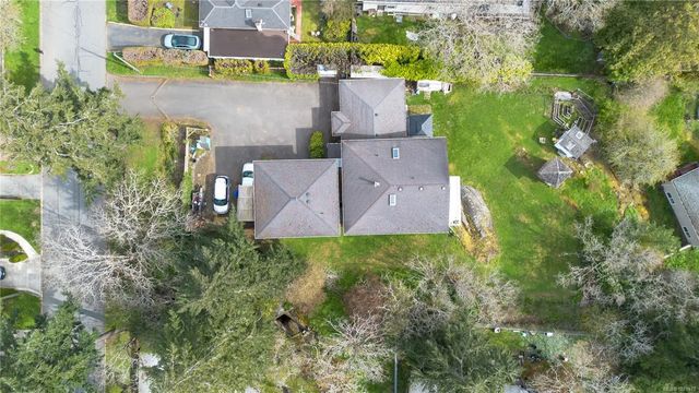 3 of 58 - 863 Parklands Dr, Esquimalt, BC