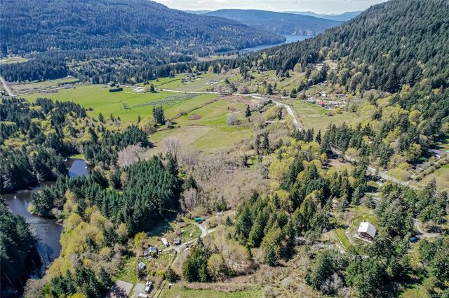 5 of 72 - 1671 Fulford-ganges Rd, Salt Spring, BC