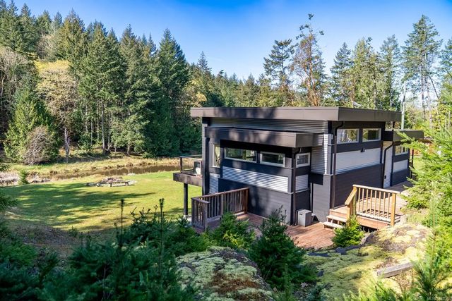 4 of 51 - 5582 Hooson Rd, Pender Island, BC