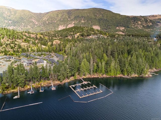 5 of 35 - 9327 Lake Trail Pl, Lake Cowichan, BC