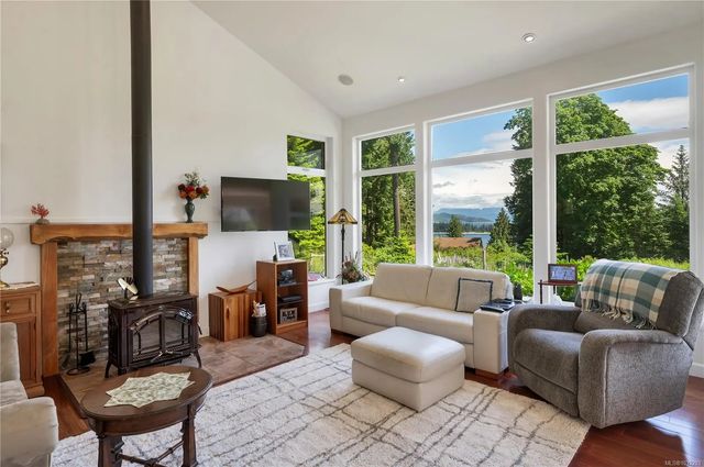 2 of 90 - 620 Valpy Rd, Quadra Island, BC