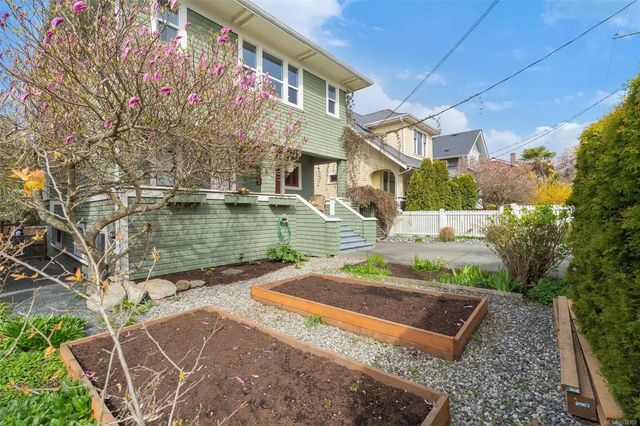 5 of 68 - 320 Moss St, Victoria, BC