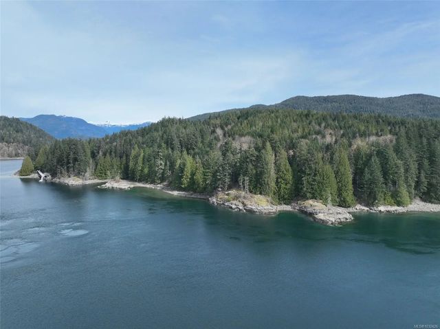 3 of 16 - Dl363 Read Island, Read Island, BC