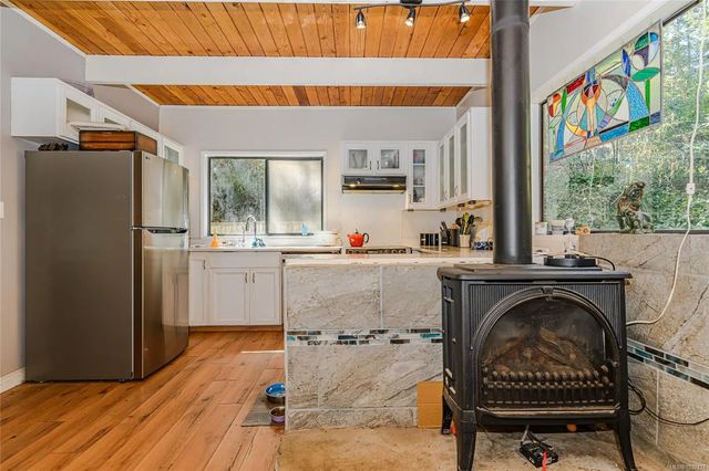 4 of 33 - 1671 North Beach Rd, Salt Spring, BC