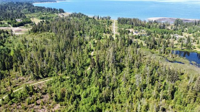 2 of 9 - 4275 Island Hwy S Sl 4, Campbell River, BC