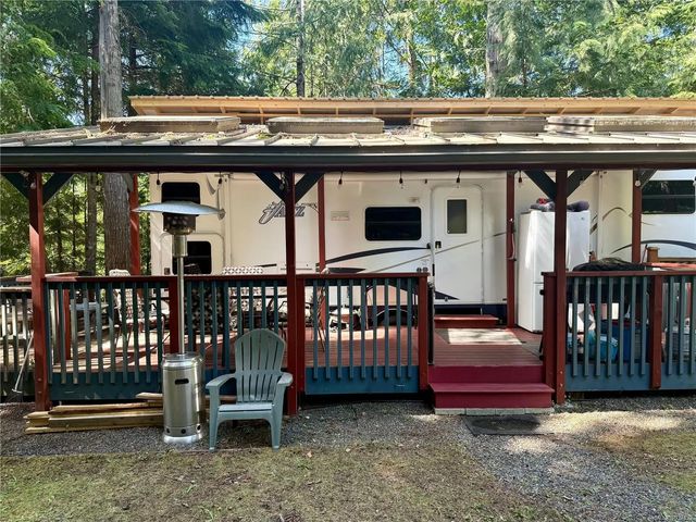 4 of 37 - 2650 Turnbull Rd C8, Qualicum Beach, BC