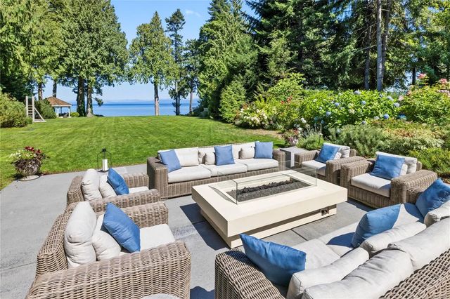 3 of 76 - 1895 Widgeon Rd, Qualicum Beach, BC