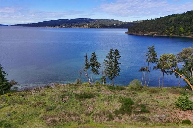 3 of 14 - 128 Narrows West Rd, Salt Spring, BC