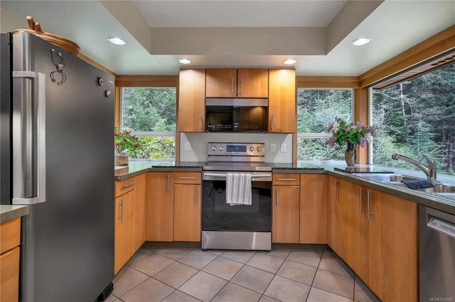 4 of 36 - 4901 Argonaut Rd, Campbell River, BC