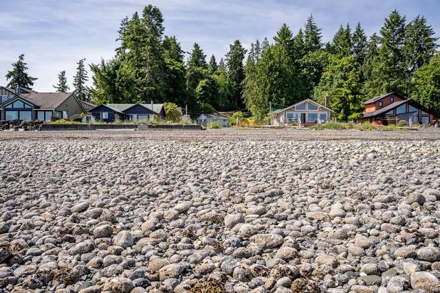 5 of 70 - 6919 Island Hwy W 5, Bowser, BC