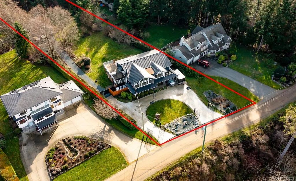 321 Wireless Rd, Comox