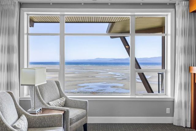 181 Beachside Dr 329/330c, Parksville