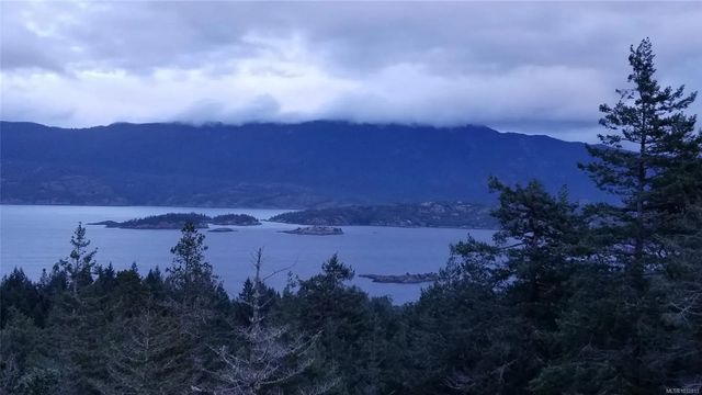 3 of 10 - A Millicheap Rd, Lasqueti Island, BC