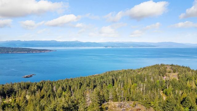 2 of 4 - 8 Windham Rd, Lasqueti Island, BC