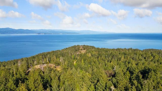 3 of 4 - 8 Windham Rd, Lasqueti Island, BC