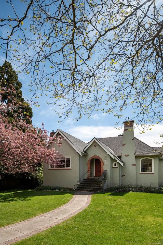 4 of 65 - 1541 Despard Ave, Victoria, BC
