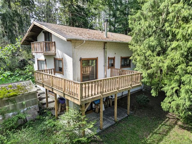 3 of 81 - 7191 Island Hwy, Fanny Bay, BC